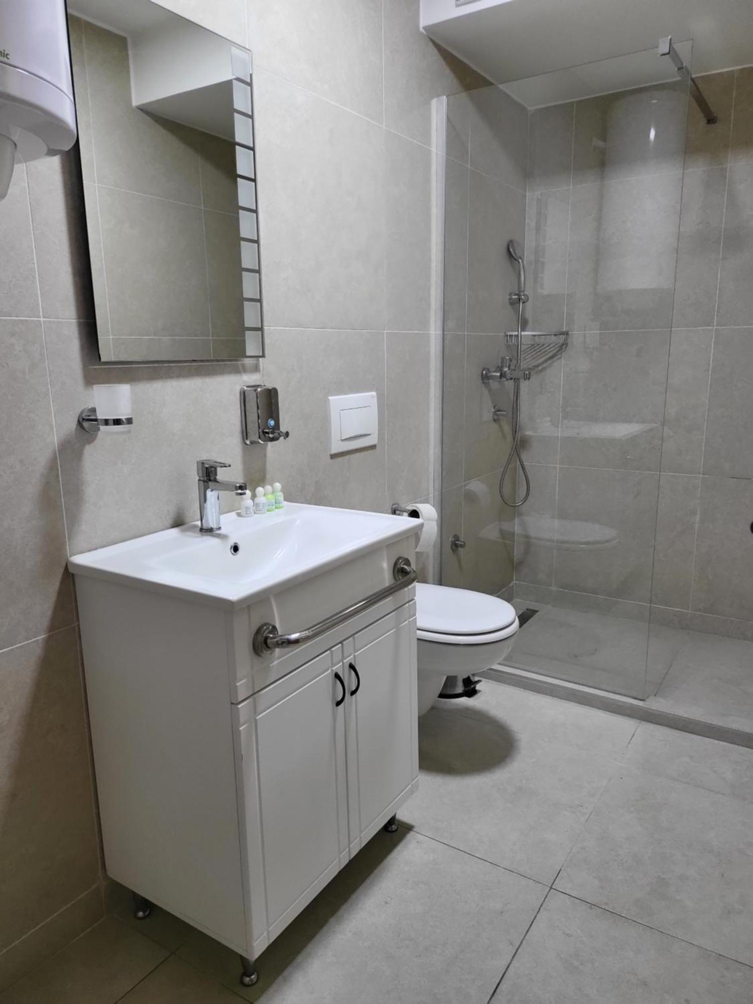 Sky Apartmani & Spa Лесковац Номер фото