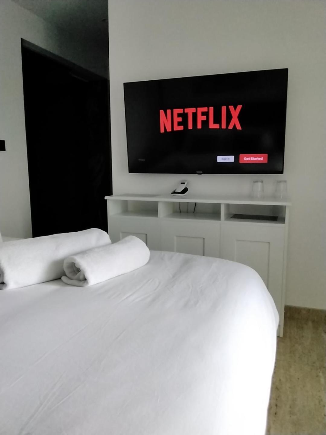 Sky Apartmani & Spa Лесковац Номер фото